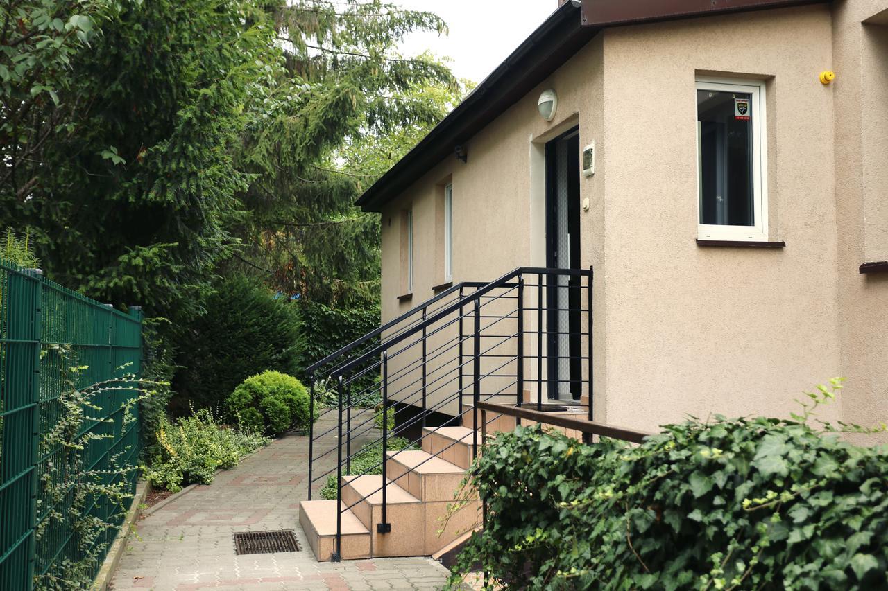 Moonriver Inn Warschau Exterior foto