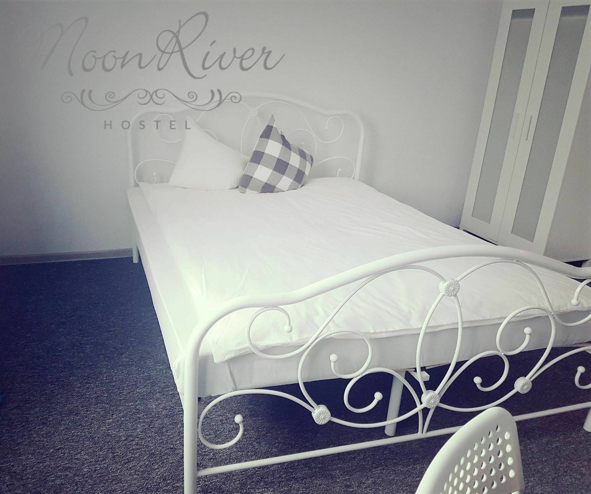 Moonriver Inn Warschau Exterior foto