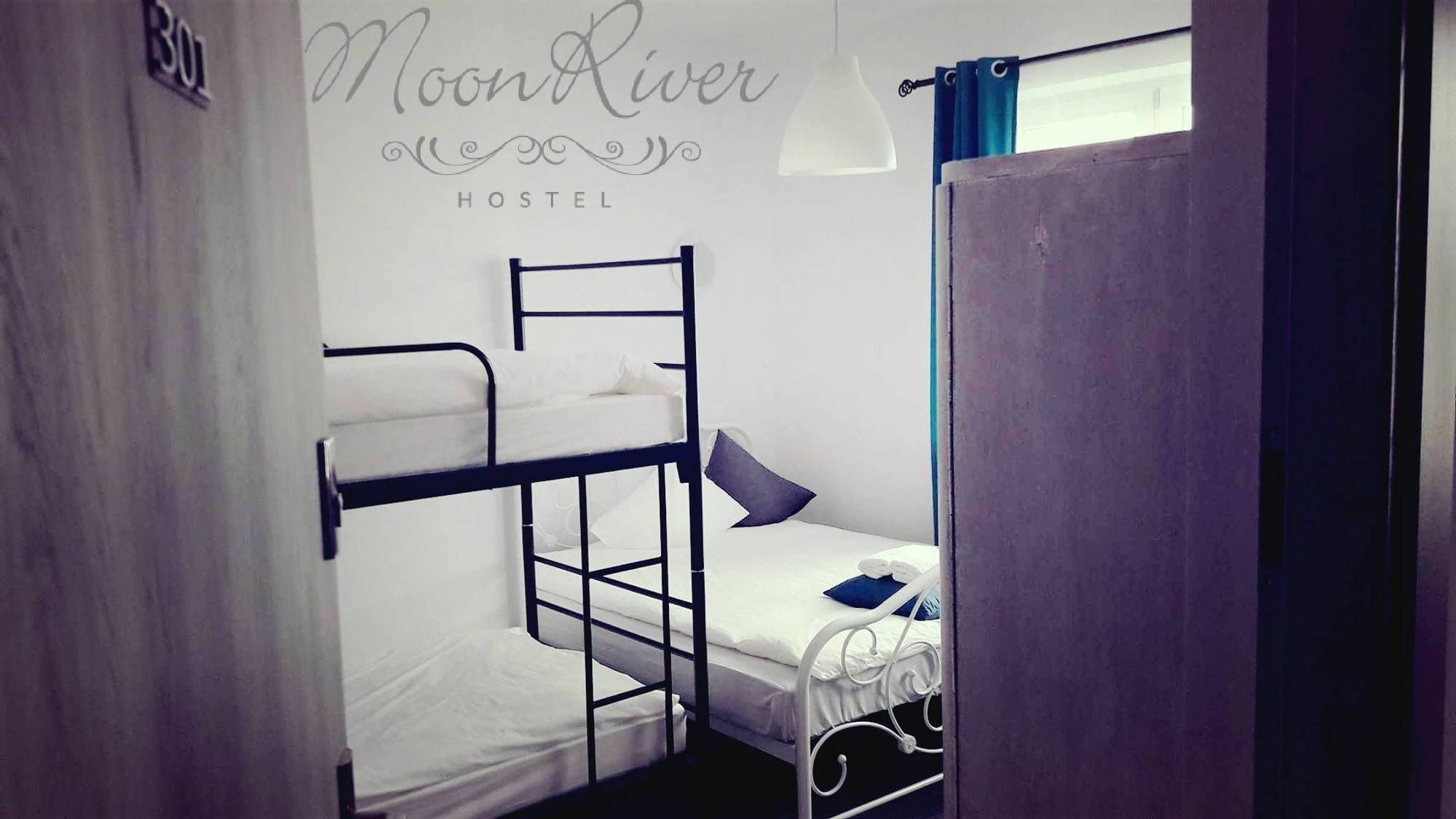 Moonriver Inn Warschau Exterior foto